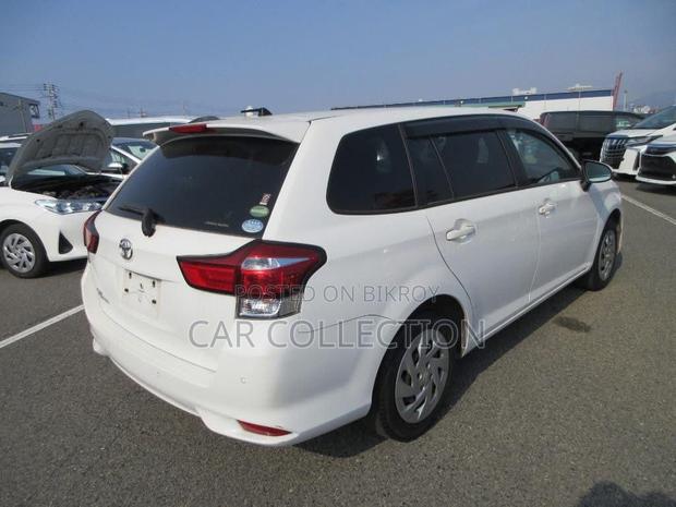 Toyota Fielder Ex 2020