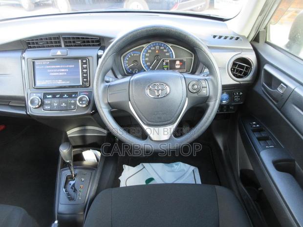 Toyota Axio 2021 Silver