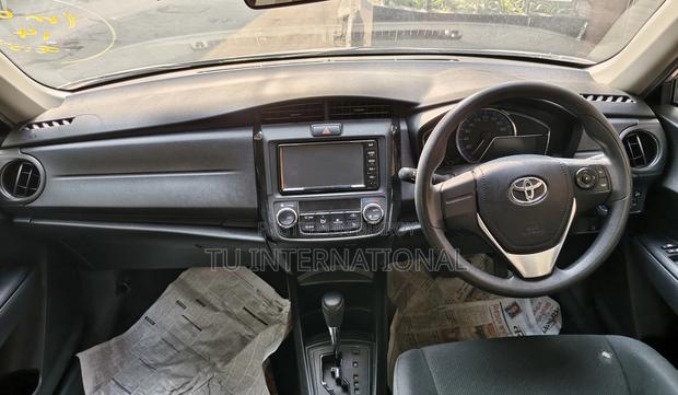 Toyota Axio EX PACKAGE HV 2020