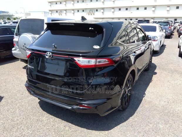 Toyota Harrier NON HV SUNROOF 2020