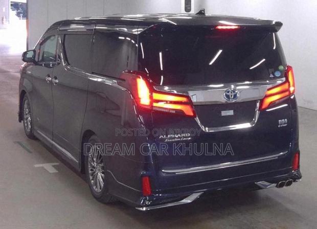 Toyota Alphard Executive Lounge 2021