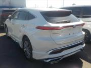 Toyota Harrier Non Hybrid Z Pearl 2021 for sale