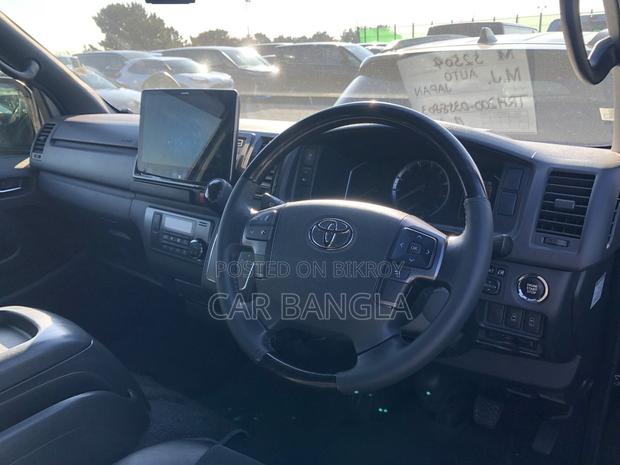 Toyota Hiace SUPER GL DARK PRIME 2022