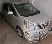 Toyota Noah 2010 Silver for sale