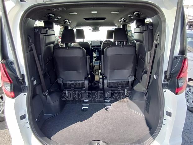Toyota Noah SZ HYB FULL OPTION 2024