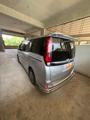 Toyota Esquire hybrid 2016 for sale