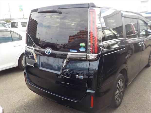 Toyota Esquire Gi Premium Package- 2020