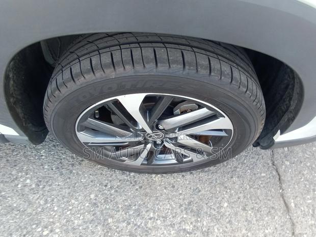 Toyota Corolla Cross Z Pearl Moonroof 2022