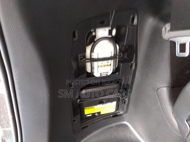 Toyota Noah Non Hybrid X Black 2021