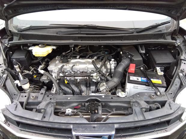 Toyota Noah Non Hybrid X Black 2021