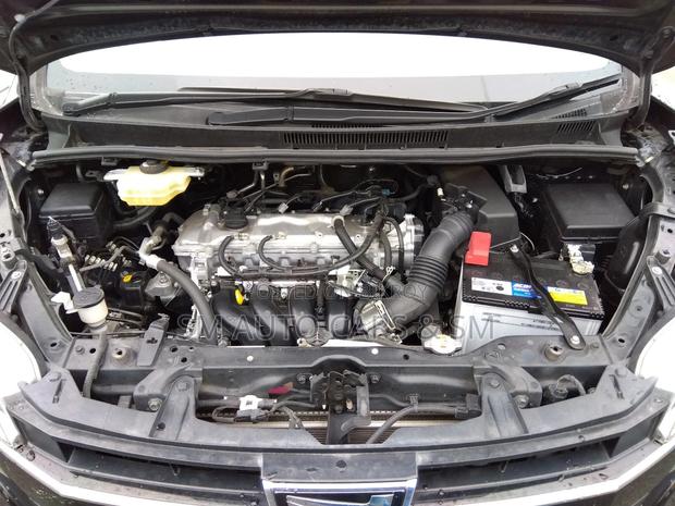 Toyota Noah Non Hybrid X Black 2021