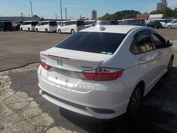 Honda Grace Hybrid EX Pearl 2020