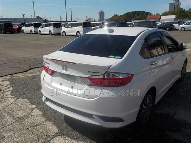 Honda Grace Hybrid EX Pearl 2020