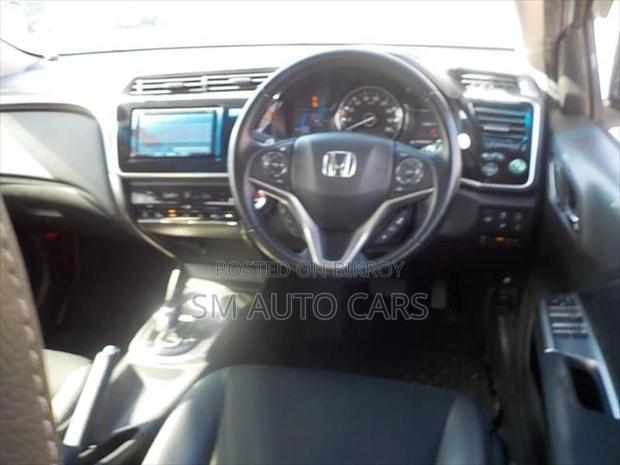 Honda Grace Hybrid EX Pearl 2020