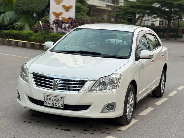 Toyota Premio G Superior Octane 2012