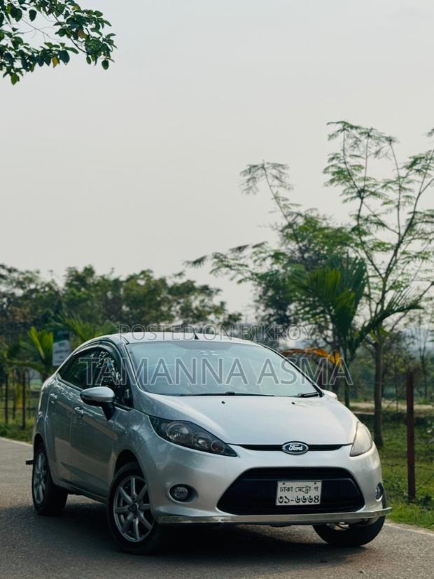 Ford Fiesta 2011