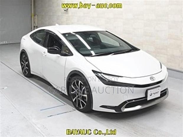 Toyota Prius PHEV Hybrid Z 2023