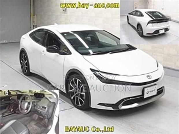 Toyota Prius PHEV Hybrid Z 2023