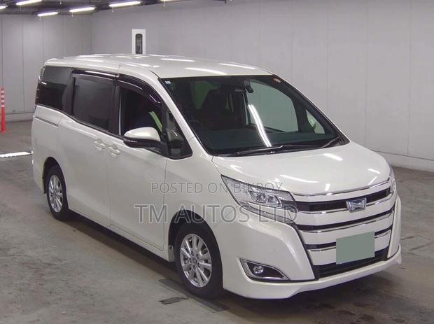 Toyota Noah G PKG 4.5 PEARL 2020