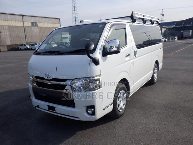 Toyota Hiace SUPERL GL LED PUSH 2021