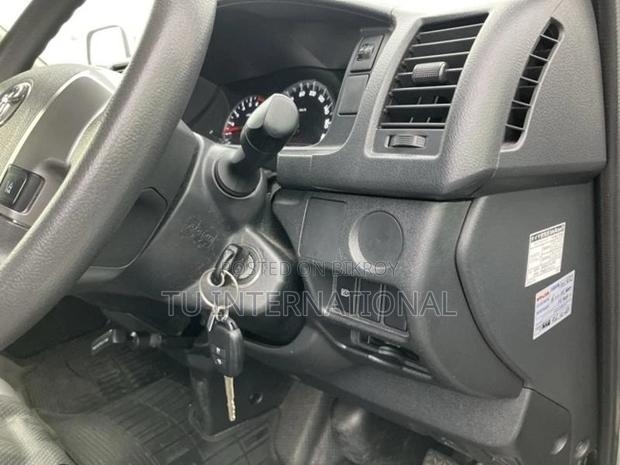 Toyota Hiace key dx package 2021