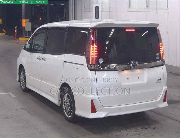 Toyota Noah SIWXB 2021