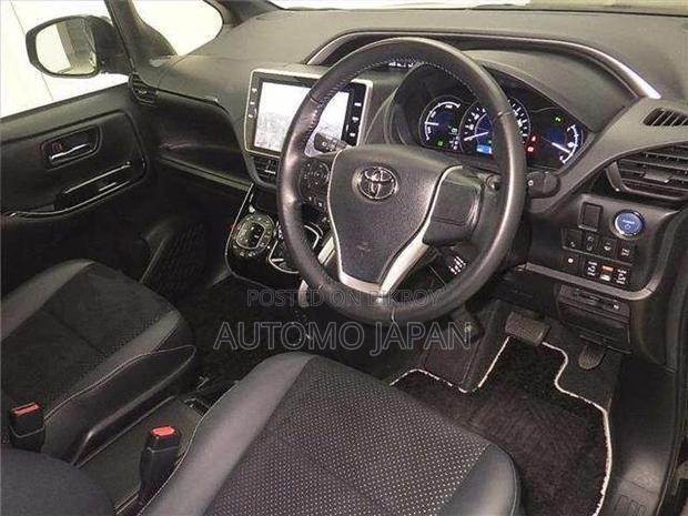 Toyota Voxy ZS KIRAMEKI 3 2021
