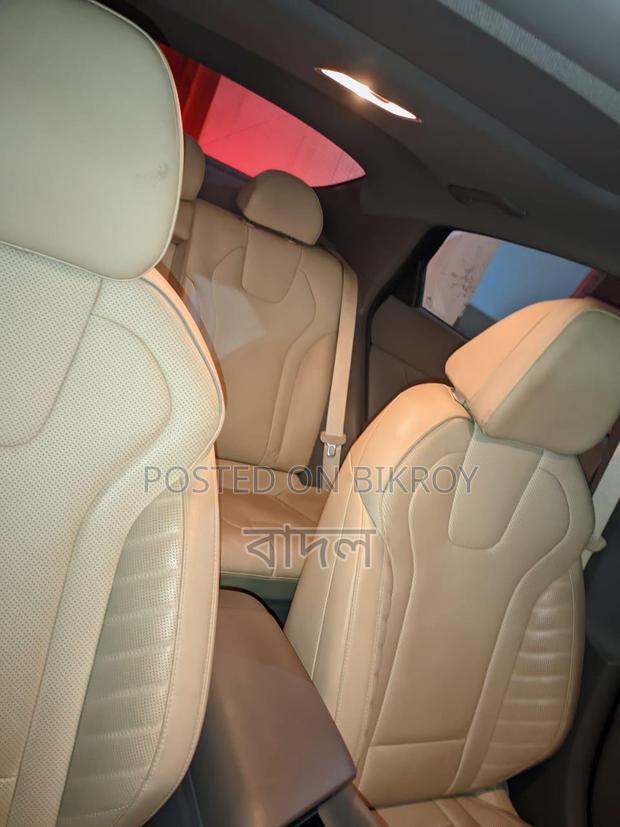 Hyundai Elantra 2024