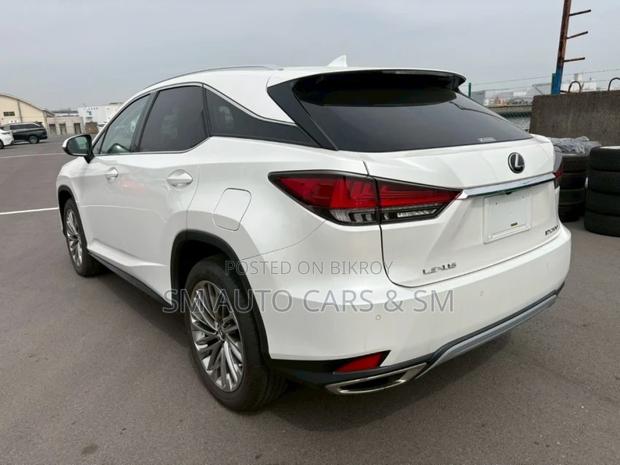 Lexus RX 2022 Pearl