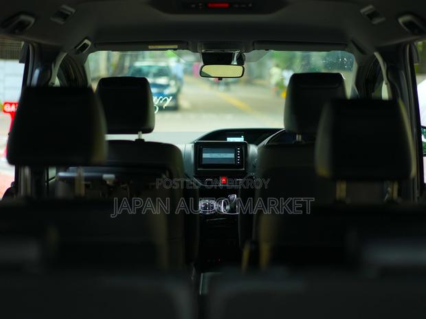 Toyota Noah WxB 2020
