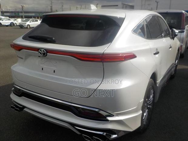 Toyota Harrier Z Leather (Moonroof) 2025