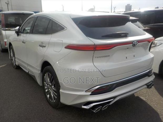 Toyota Harrier Z Leather (Moonroof) 2025