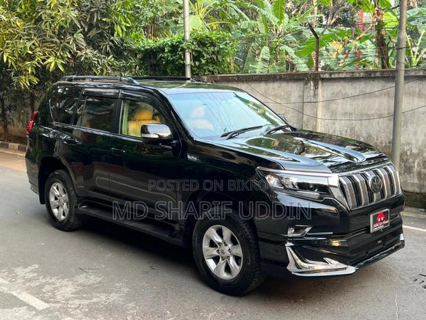 Toyota Land Cruiser 2011 Black