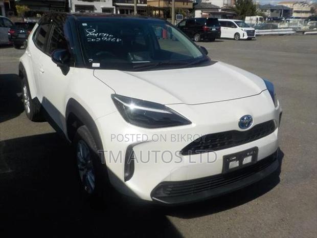 Toyota Yaris Cross G PKG PEARL/BLACK 2021