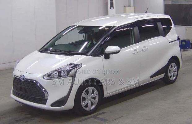 Toyota Sienta Hybrid G Safty Pearl 2021
