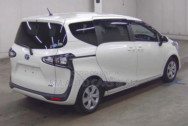 Toyota Sienta Hybrid G Safty Pearl 2021
