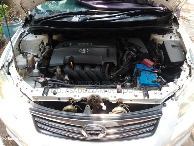 Toyota Axio . 2009