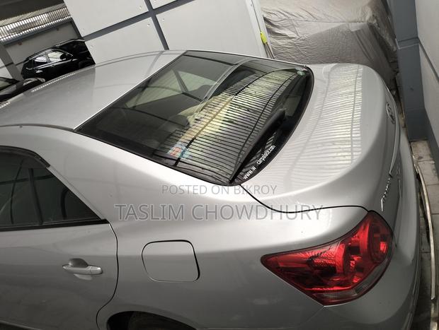 Toyota Allion . 2015