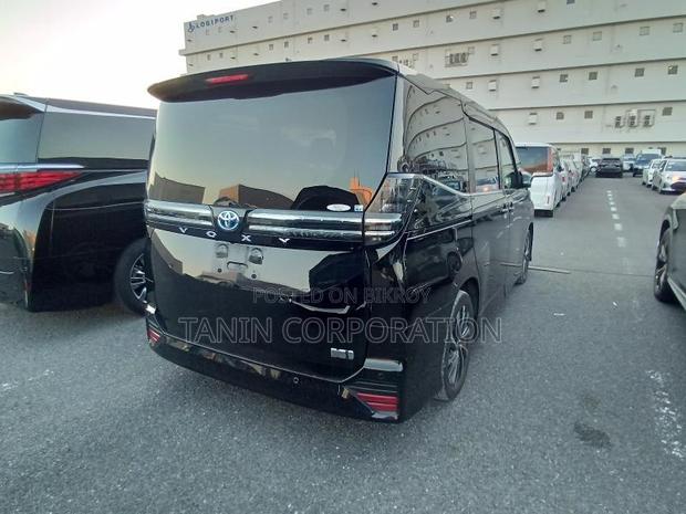 Toyota Voxy Hybrid//S-Z. . 2023