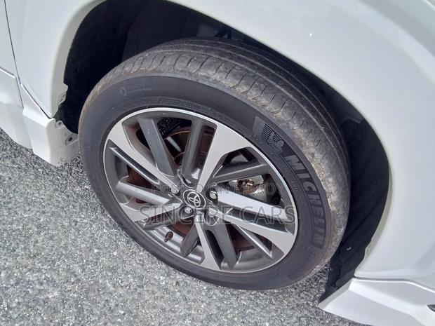 Toyota Corolla Cross Z FULL LOAD 4.5POINT 2024