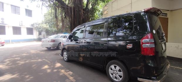 Toyota Noah Black 2007