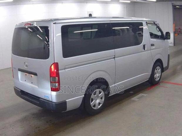 Toyota Hiace DX PACKAGE 2021