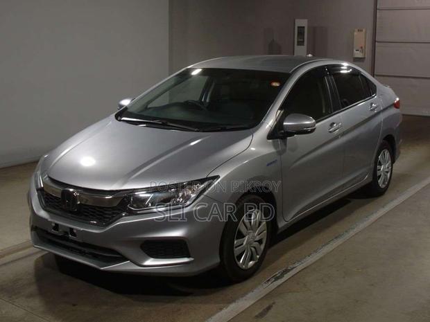 Honda Grace Hybrid 2020