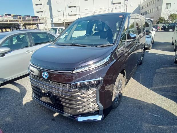 Toyota Voxy Hybrid SZ Blackish 2022