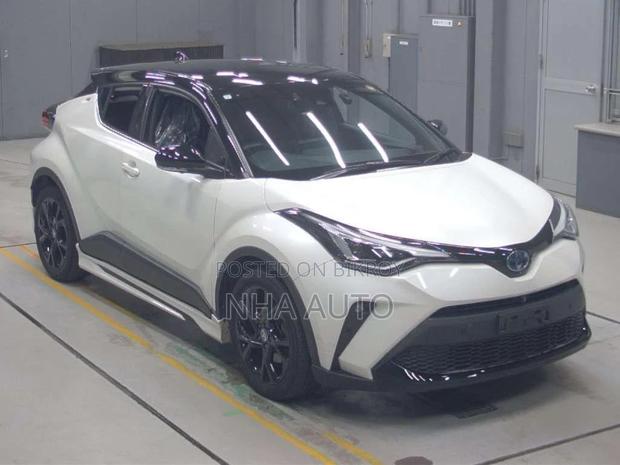 Toyota C-HR MOOD NERO 2021