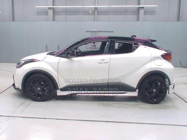 Toyota C-HR MOOD NERO 2021