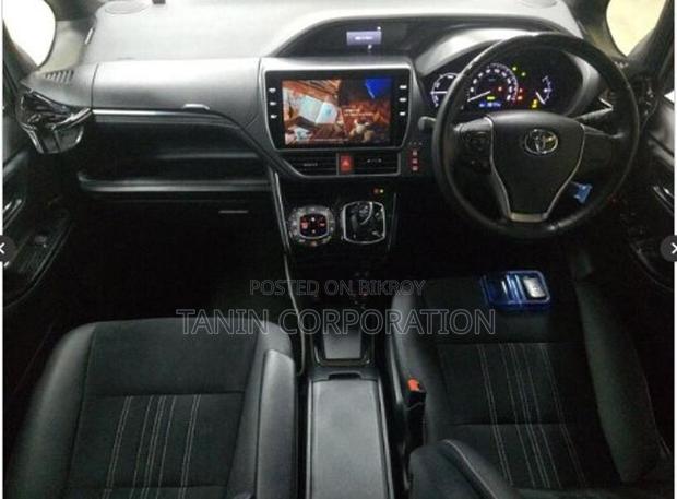 Toyota Esquire HYBRID GI PREMIUM 2021