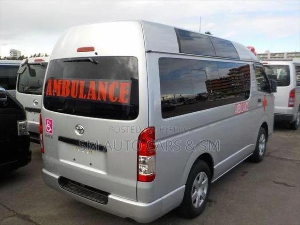Toyota Hiace Ambulance Highroof 2021