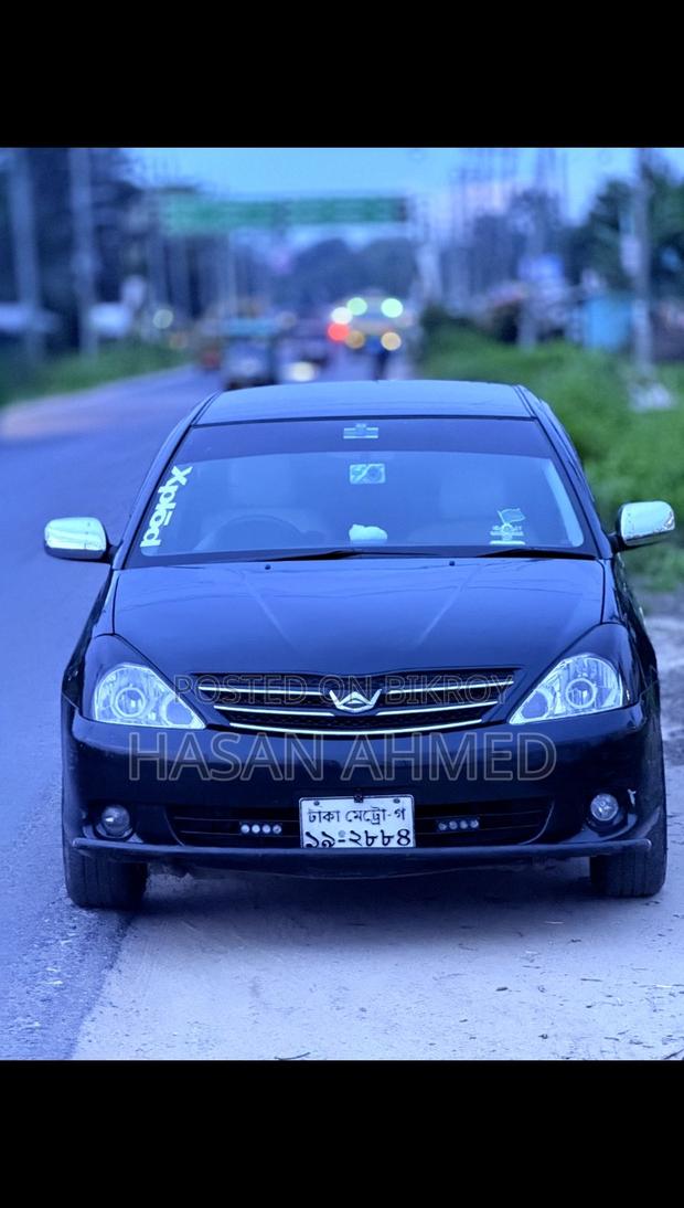 Toyota Allion . 2002