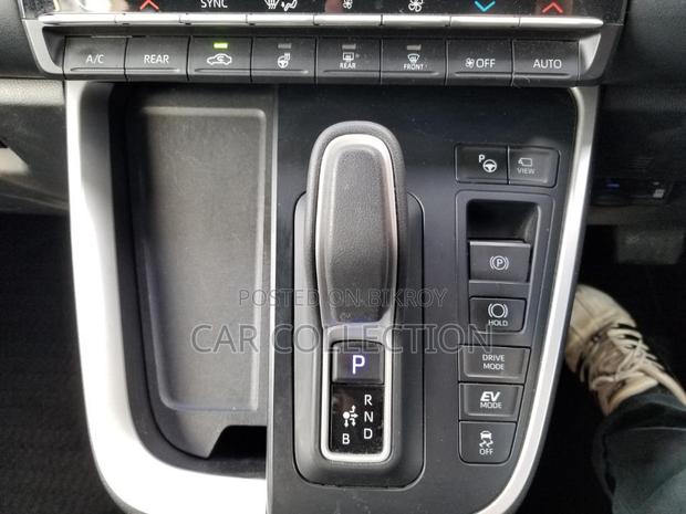 Toyota Noah S-Z 2022